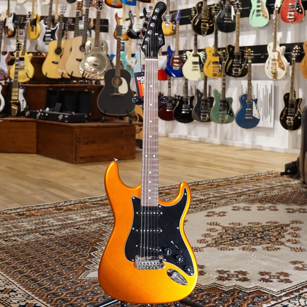 G&L Legacy Tangerine Metallic - Backstage Music